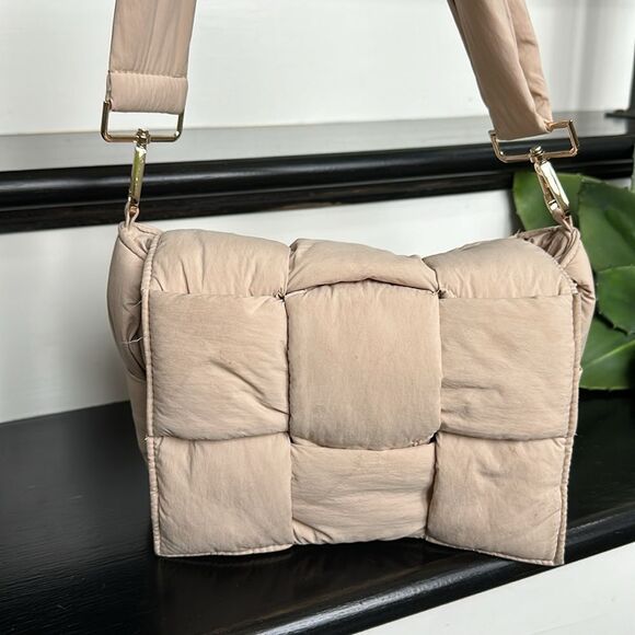 New puffer crossbody shoulder handbag purse neutral designer-look tan gold-tone - Picture 5 of 14